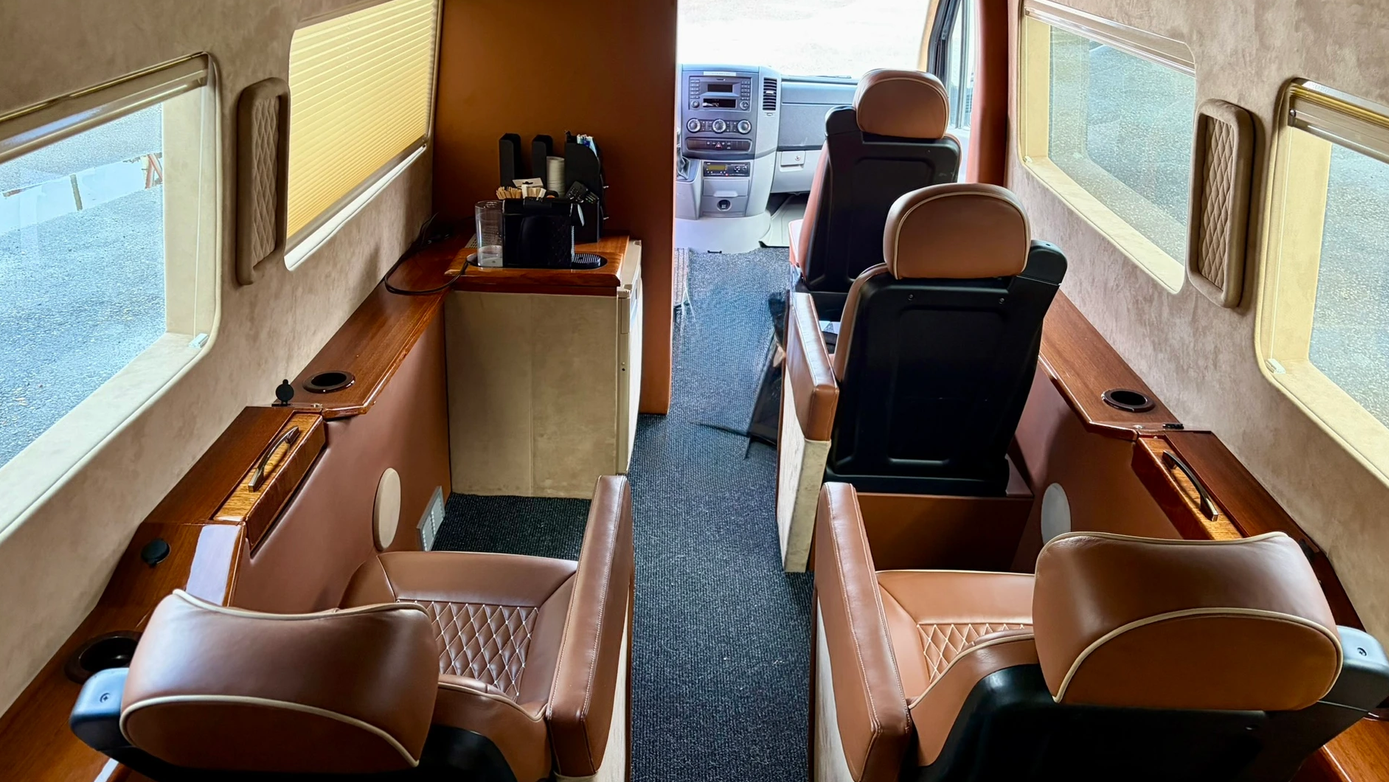 Mercedes Sprinter - VIP Bus